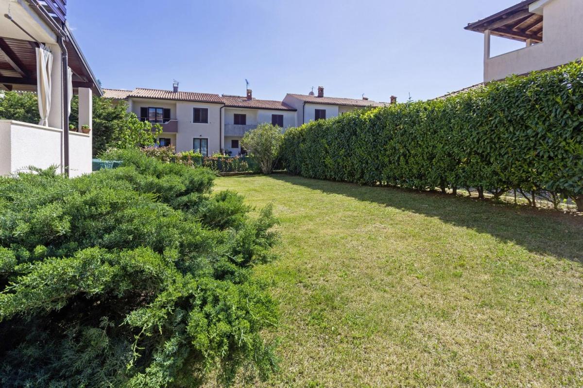 Nada in Vinkuran  Villa Pula Bagian luar foto