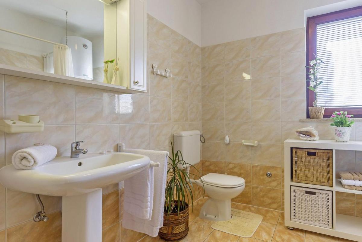 Nada in Vinkuran  Villa Pula Bagian luar foto