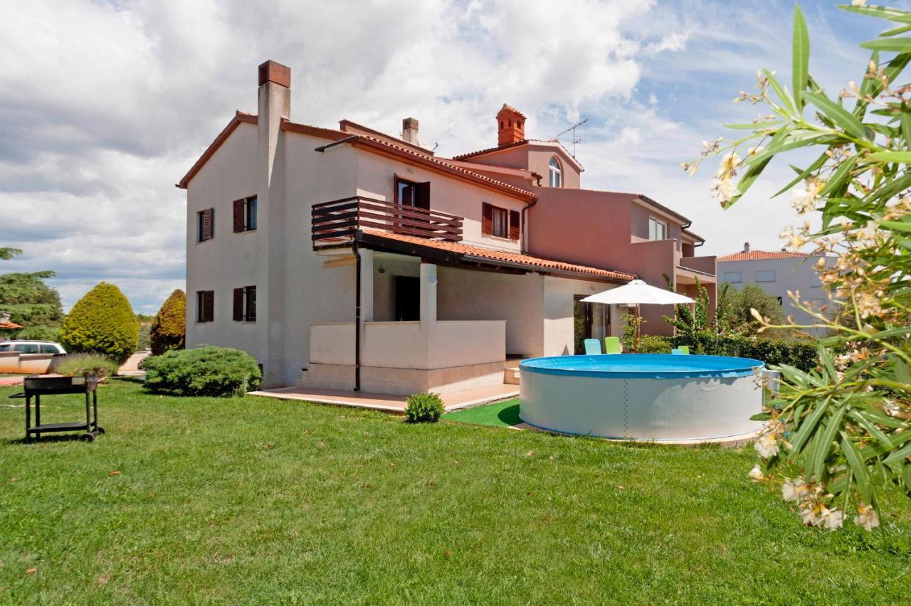 Nada in Vinkuran  Villa Pula Bagian luar foto